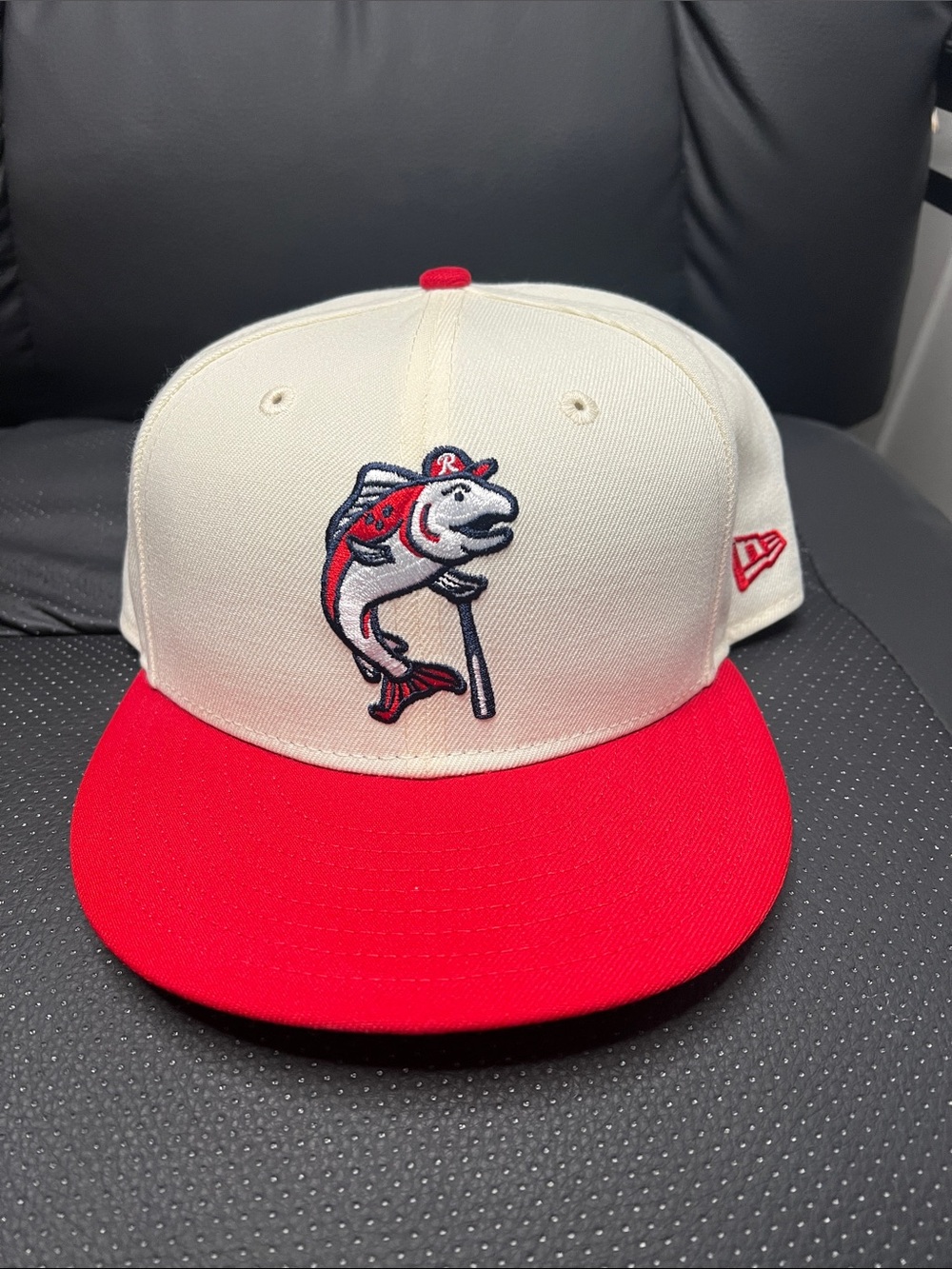 Tacoma Rainiers Baseball fitted hat 7 7/8